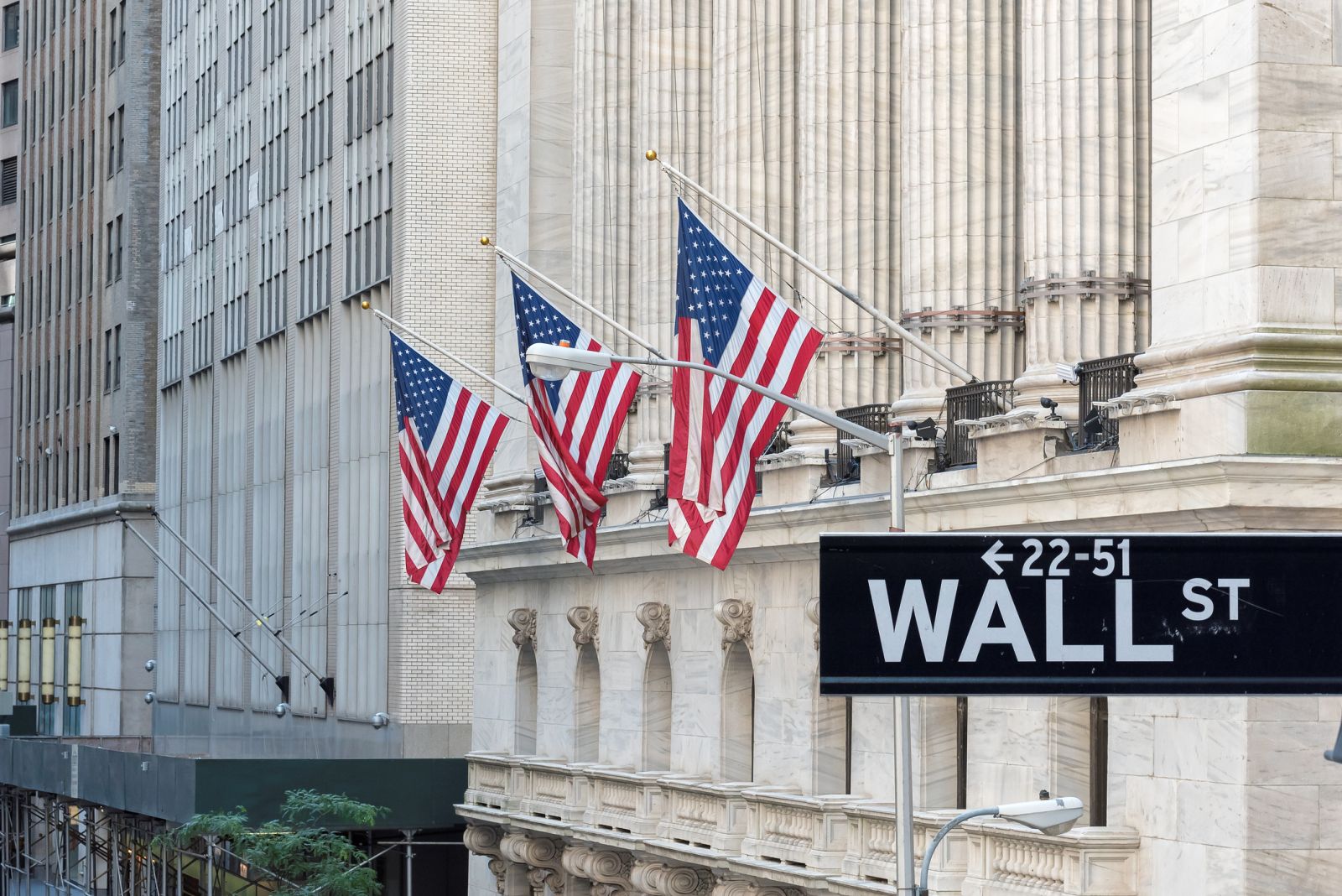 Wall Street - Wall St-American Flags